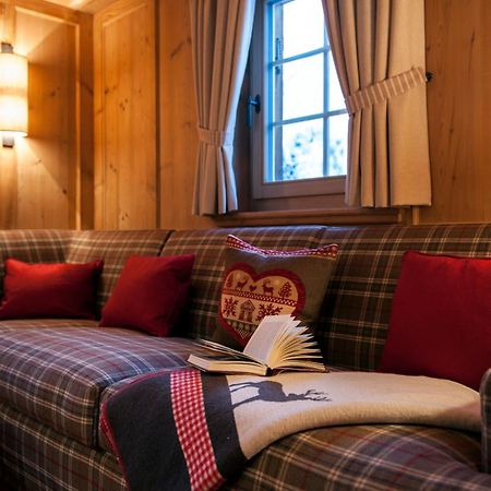 Chalet Berghof Sertig Clavadel Rom bilde