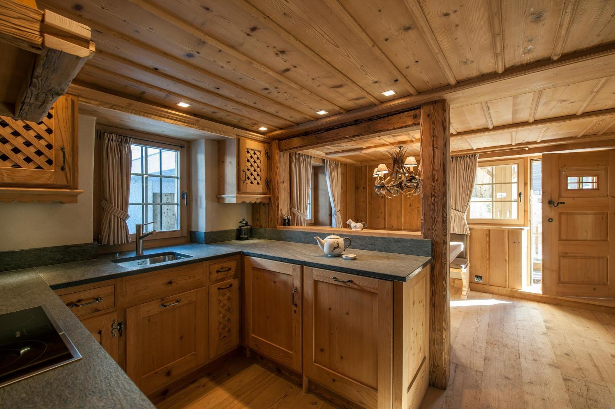Chalet Berghof Sertig Clavadel Rom bilde