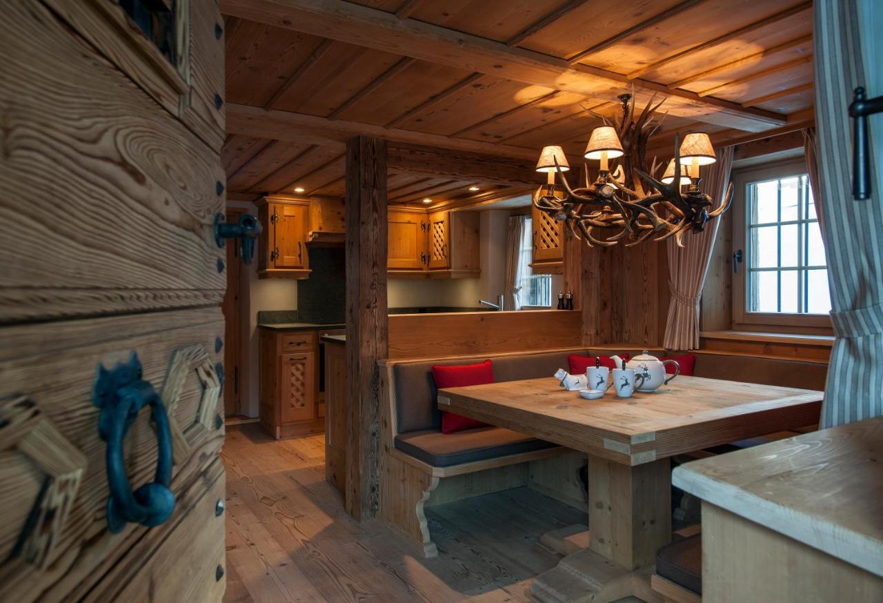 Chalet Berghof Sertig Clavadel Rom bilde
